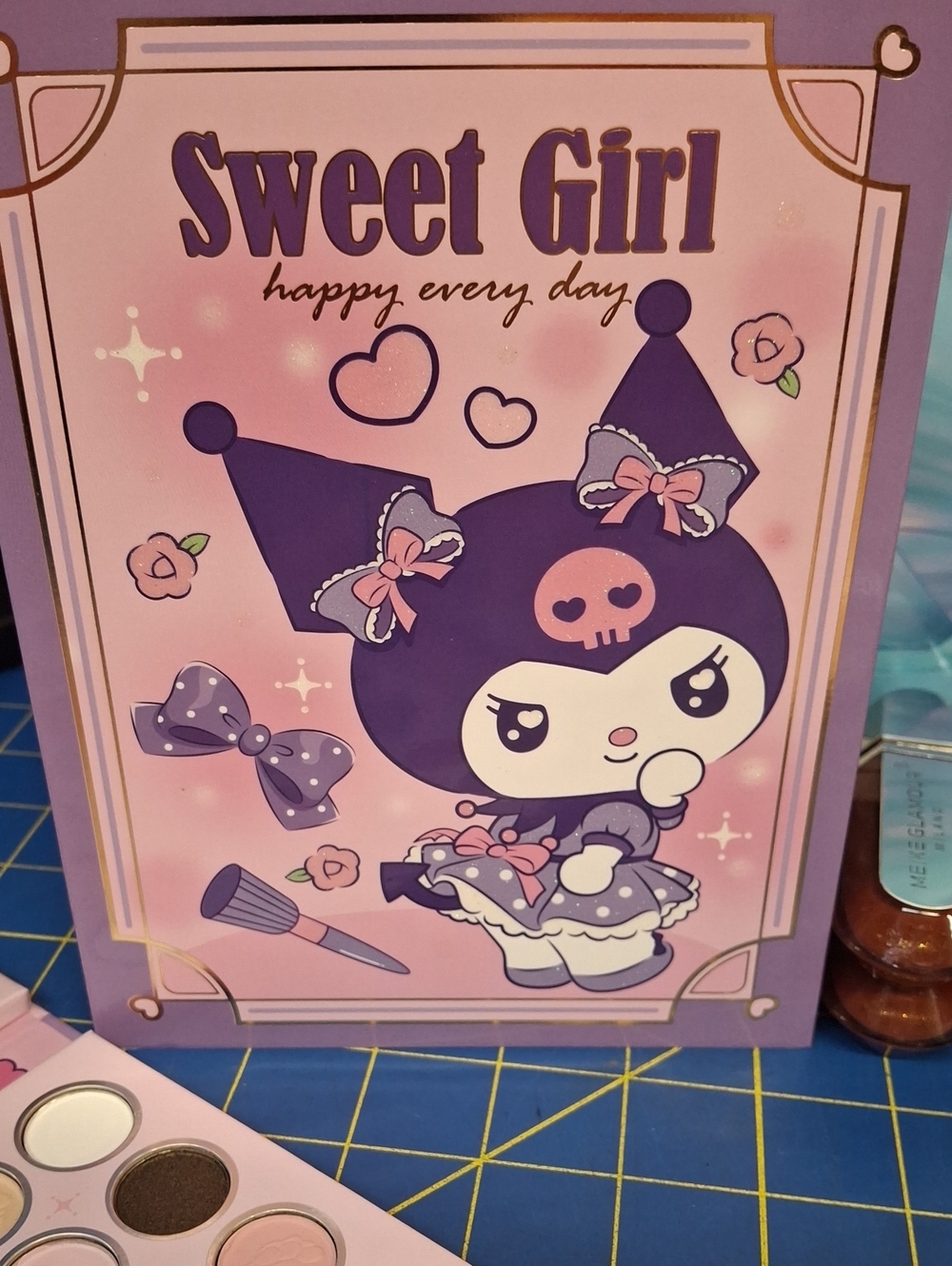 Sweet Girl Kuromi 117 Color Eyeshadow Palette Fold Book New